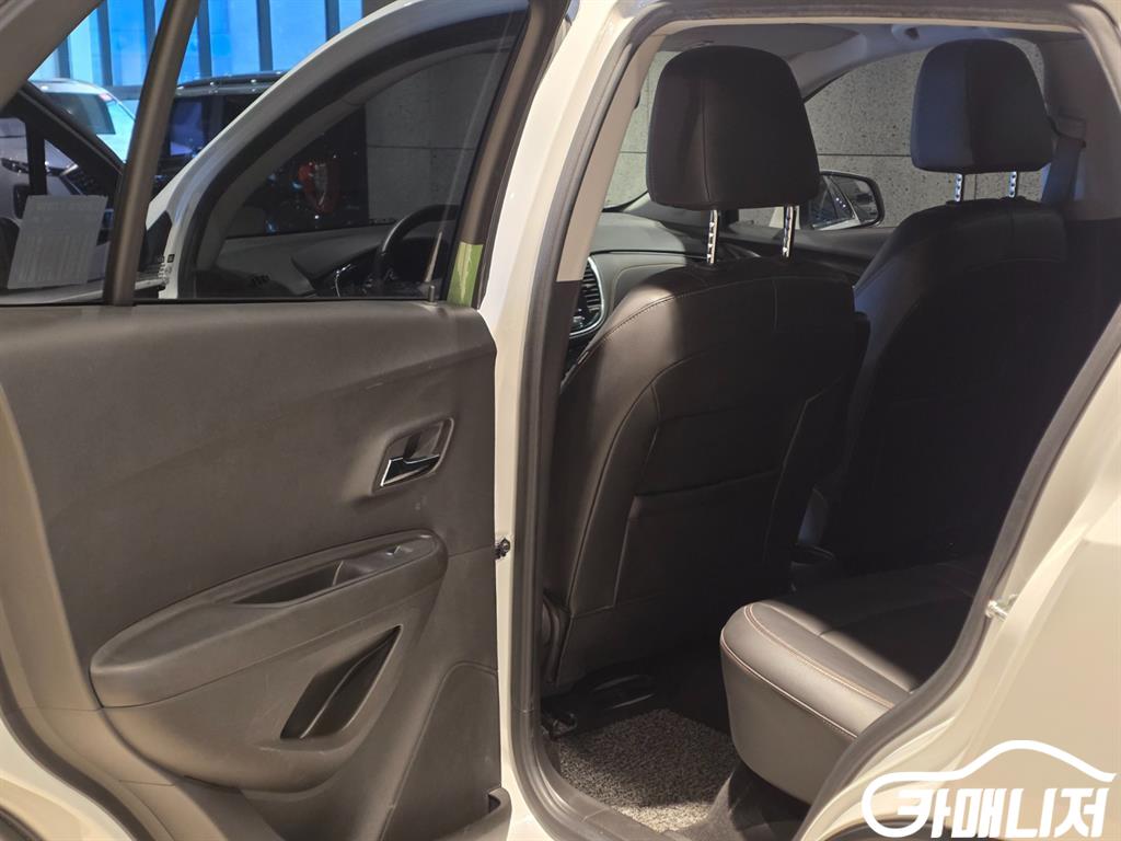 쉐보레 더뉴트랙스 디젤 1.6 프리미어 썸네일 9