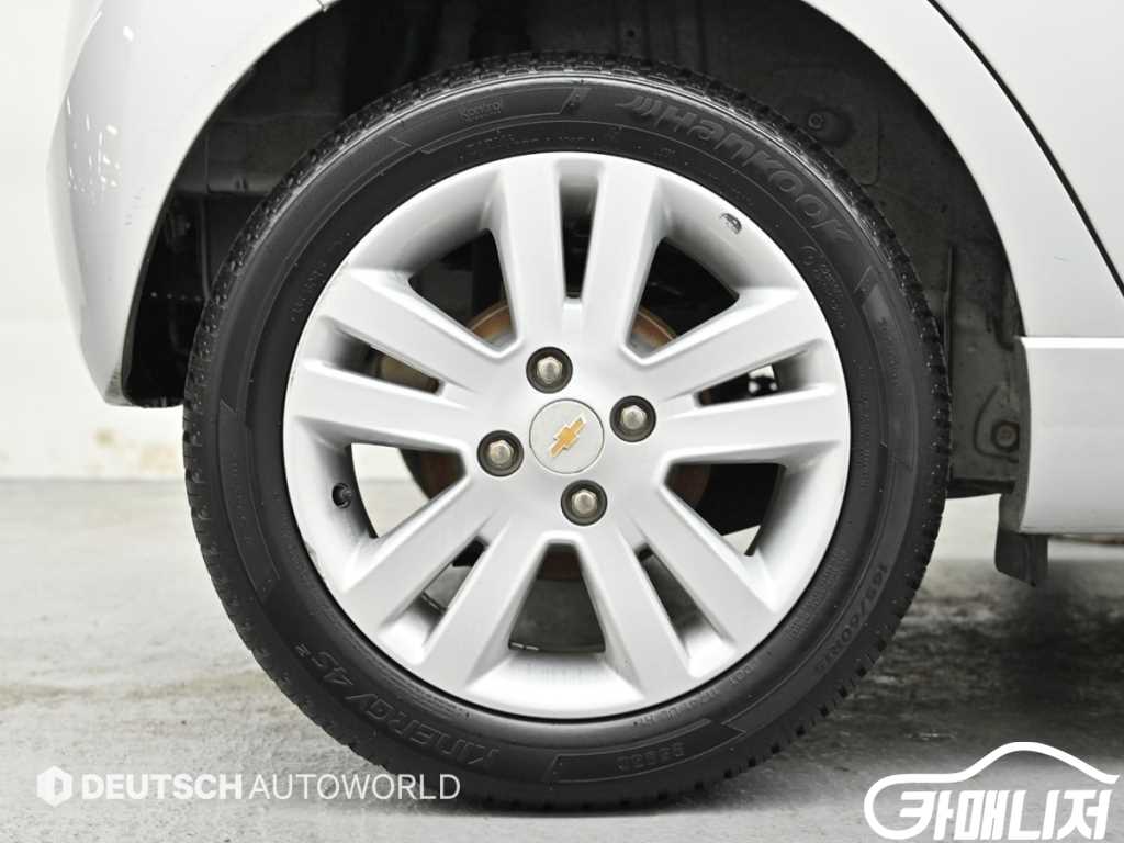 쉐보레 스파크 LT 썸네일 5