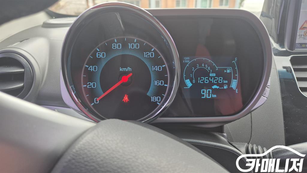 쉐보레 스파크 LT 썸네일 4