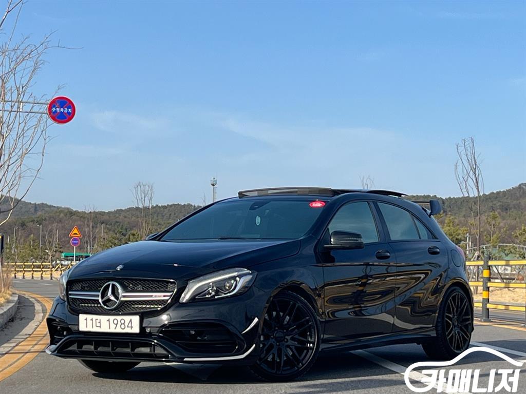 벤츠 A클래스 W176 A45 AMG 4MATIC
