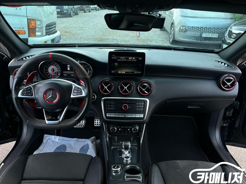 벤츠 A클래스 W176 A45 AMG 4MATIC 썸네일 6