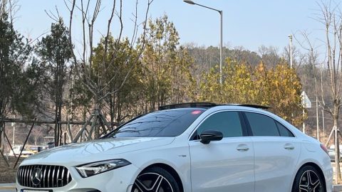 벤츠 A클래스 W177 AMG A35 4MATIC 세단