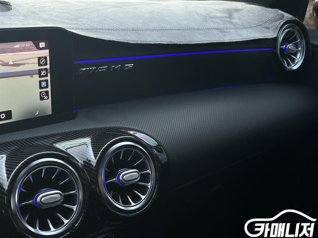 벤츠 A클래스 W177 AMG A35 4MATIC 세단 썸네일 11