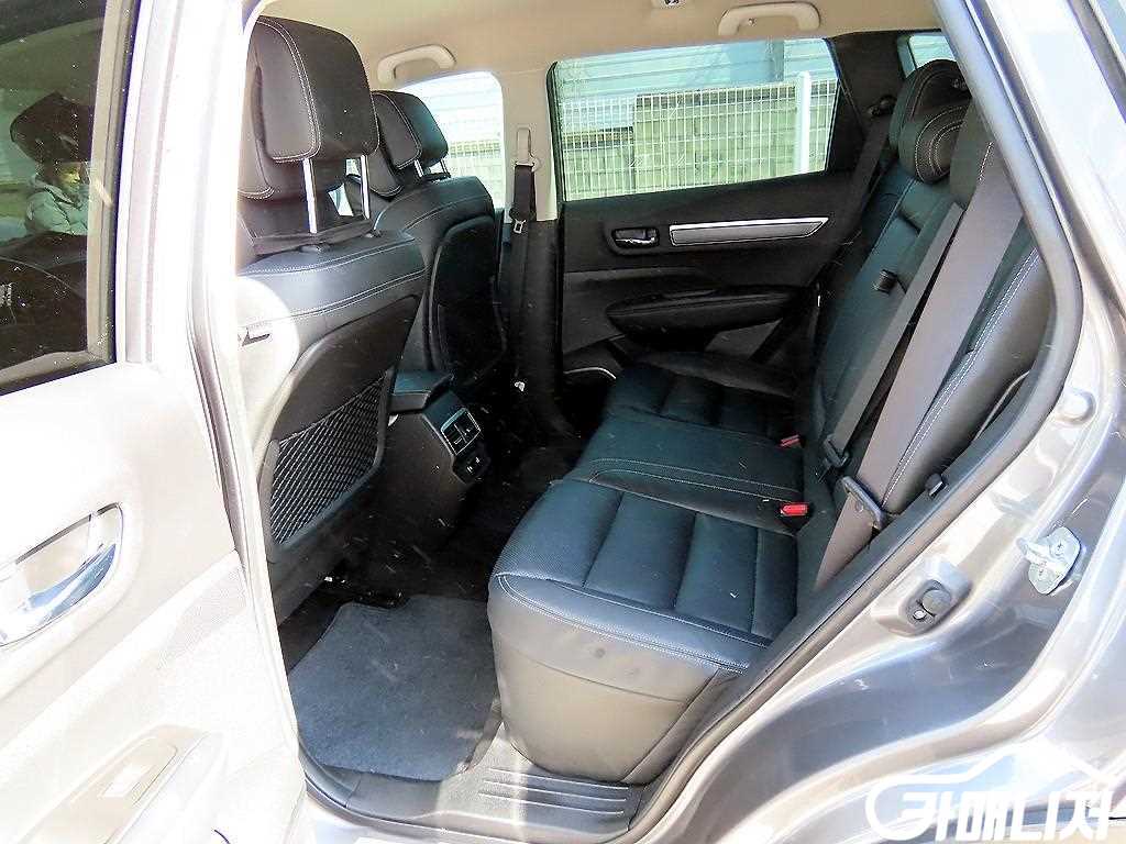 르노코리아(삼성) 더뉴QM6 2.0 LPe RE 시그니처 2WD 썸네일 6