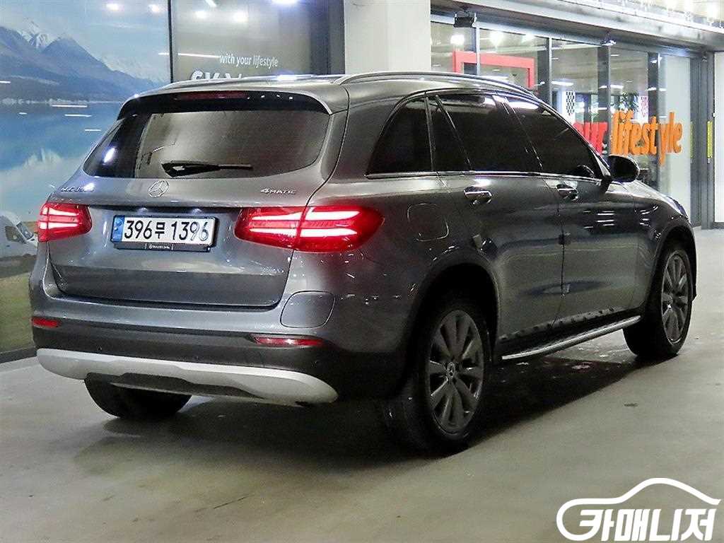 벤츠 GLC클래스 X253 GLC 350 e 4MATIC 프리미엄 썸네일 4