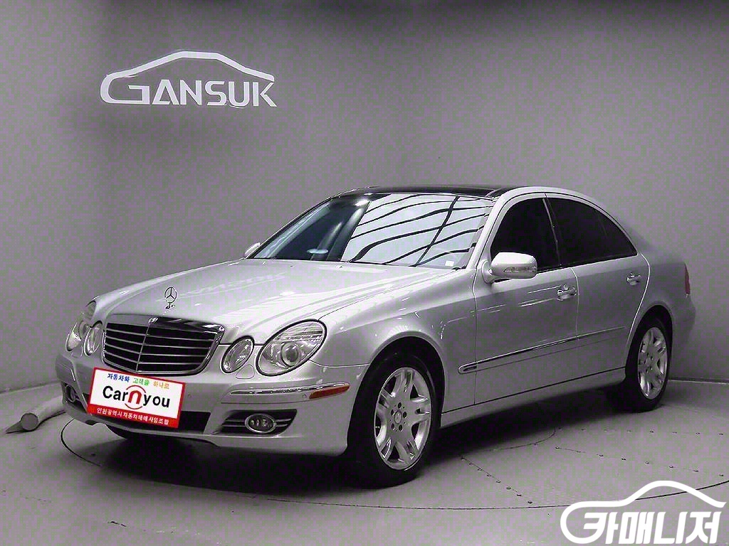벤츠 E-클래스 E350 4MATIC 썸네일 2