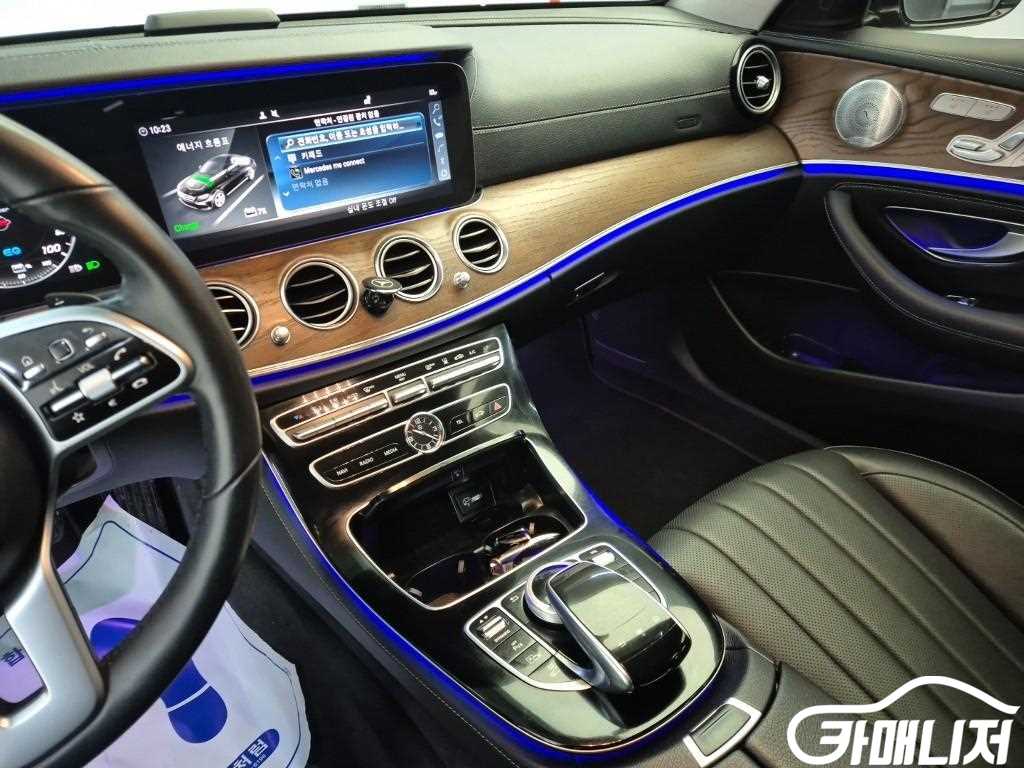 벤츠 E-클래스 W213 E300e 익스클루시브 썸네일 10