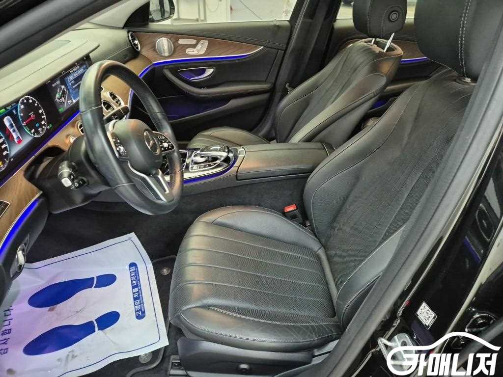 벤츠 E-클래스 W213 E300e 익스클루시브 썸네일 11