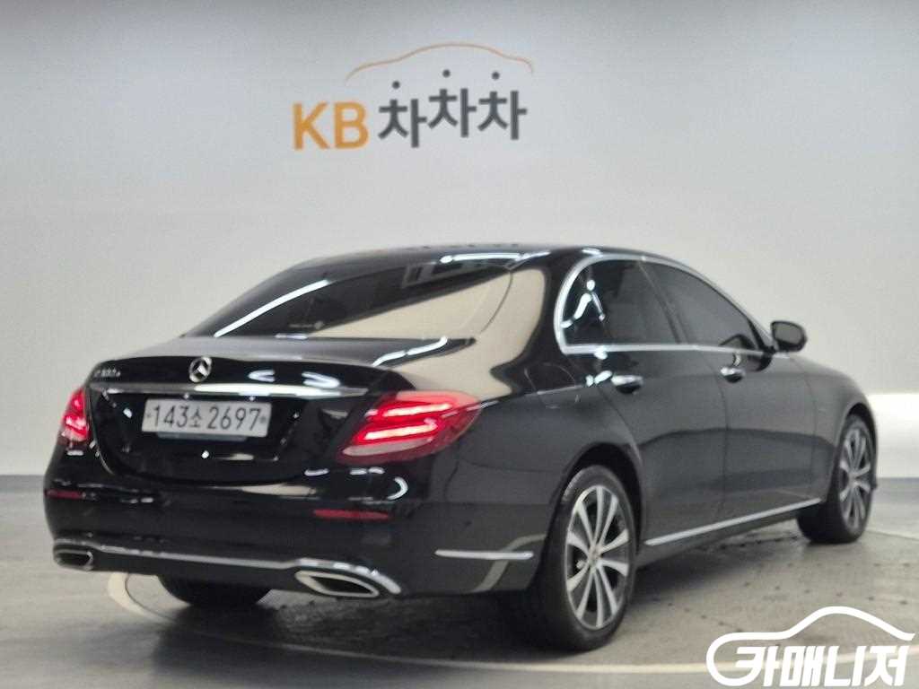 벤츠 E-클래스 W213 E300e 익스클루시브 썸네일 3