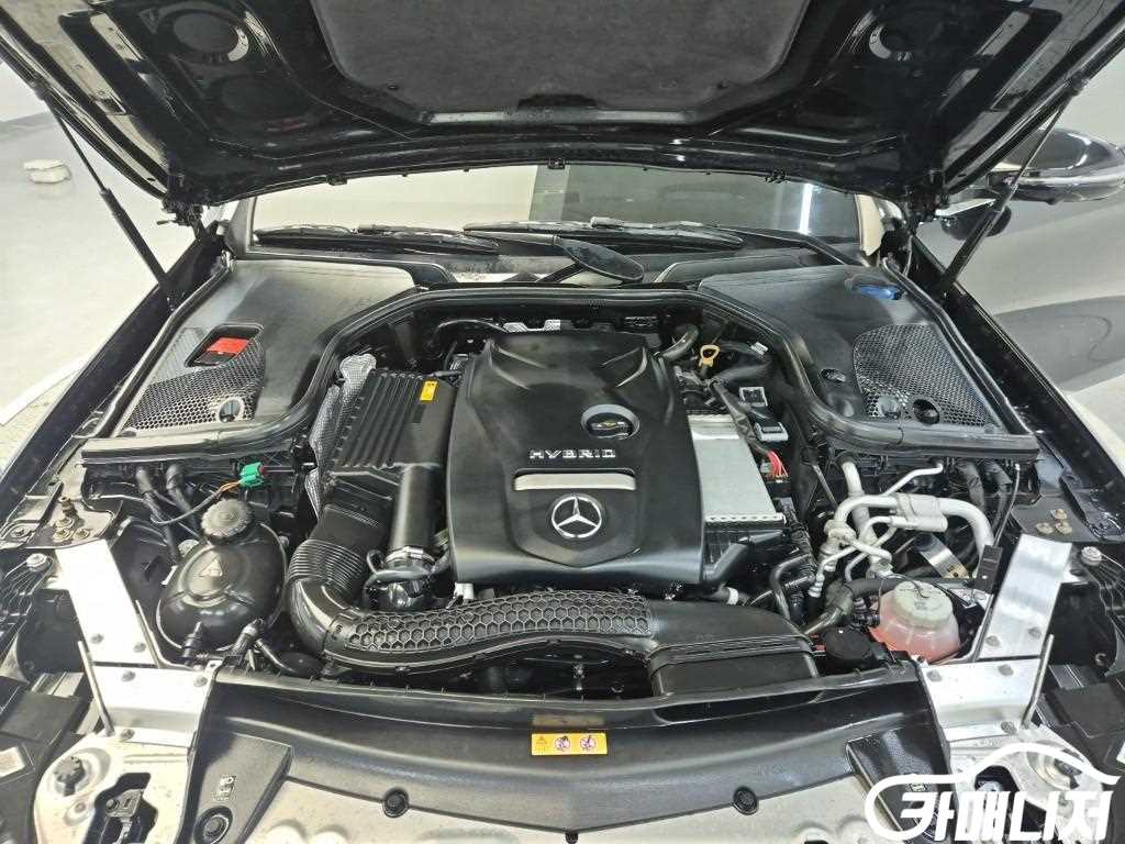 벤츠 E-클래스 W213 E300e 익스클루시브 썸네일 5