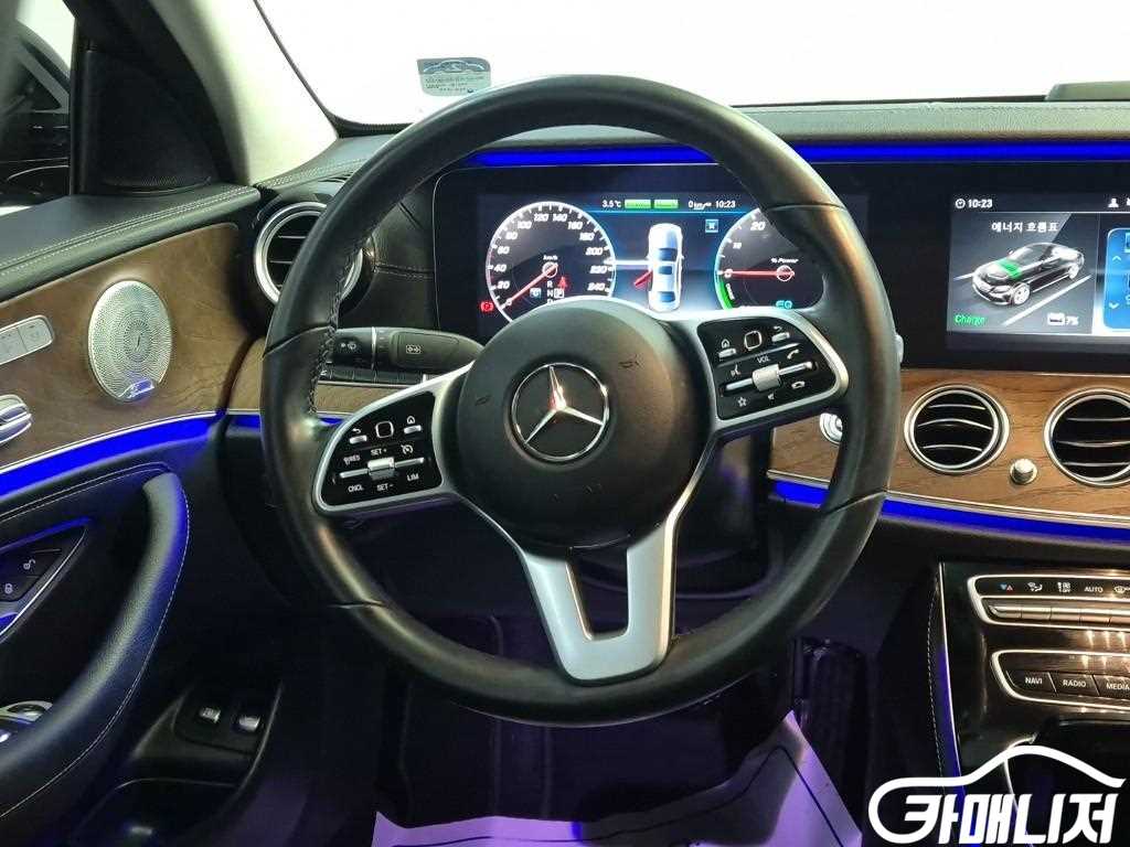 벤츠 E-클래스 W213 E300e 익스클루시브 썸네일 9