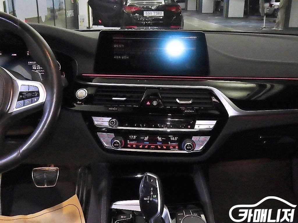 BMW 5시리즈 (G30) 520d xDrive M 스포츠 플러스 썸네일 11