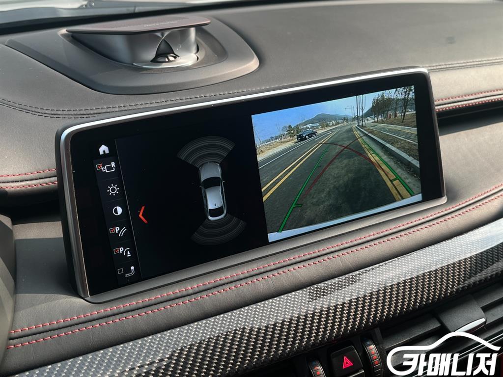 BMW X6 M (E71) X6 M 썸네일 11