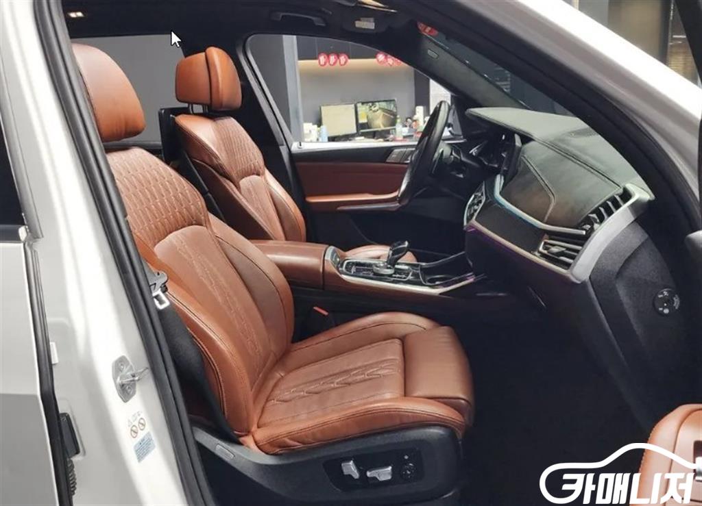 BMW X7 (G07) xDrive 40i M 스포츠 썸네일 7