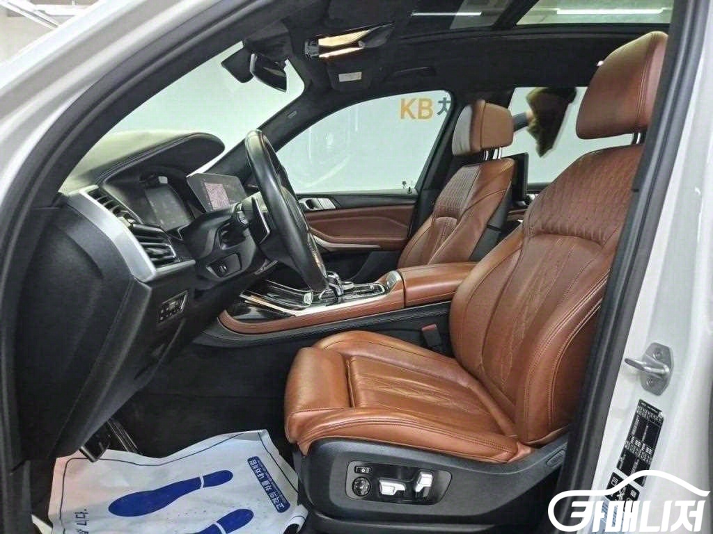 BMW X7 (G07) xDrive 40i M 스포츠 썸네일 11