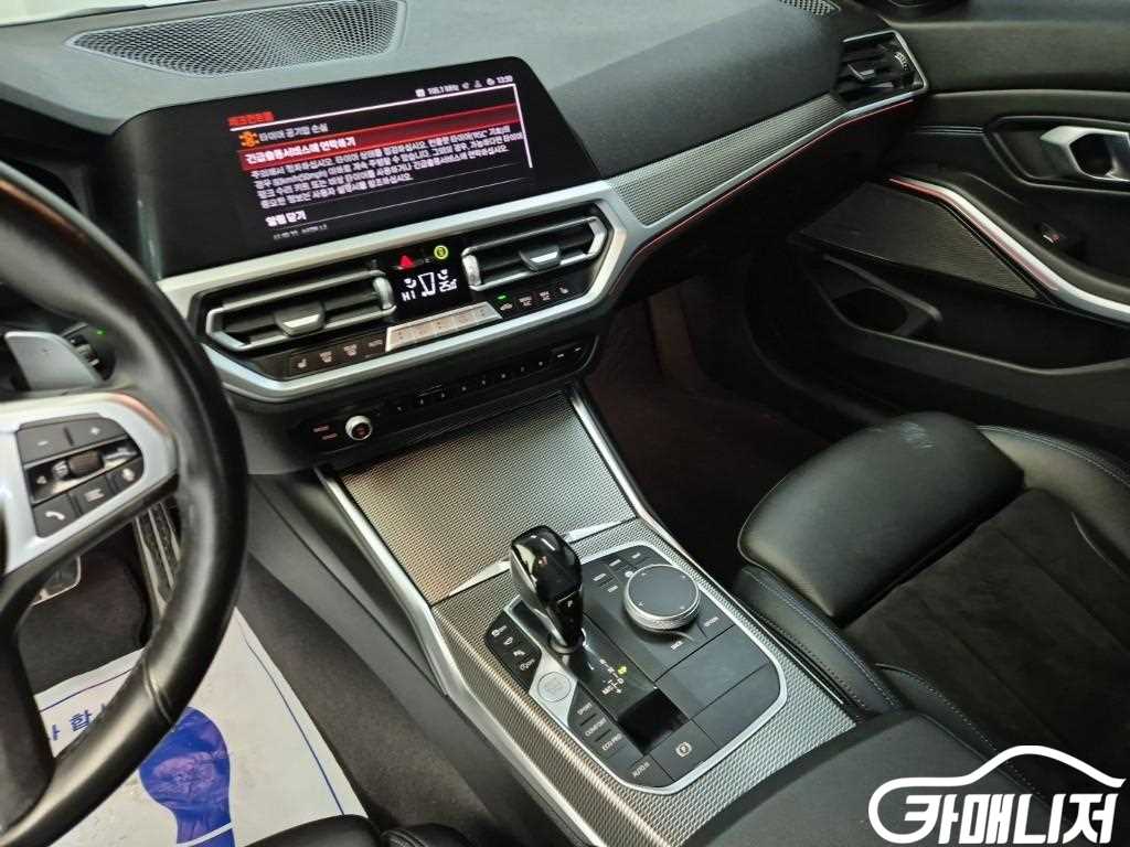 BMW 3시리즈 (G20) 320d M 스포츠 썸네일 10