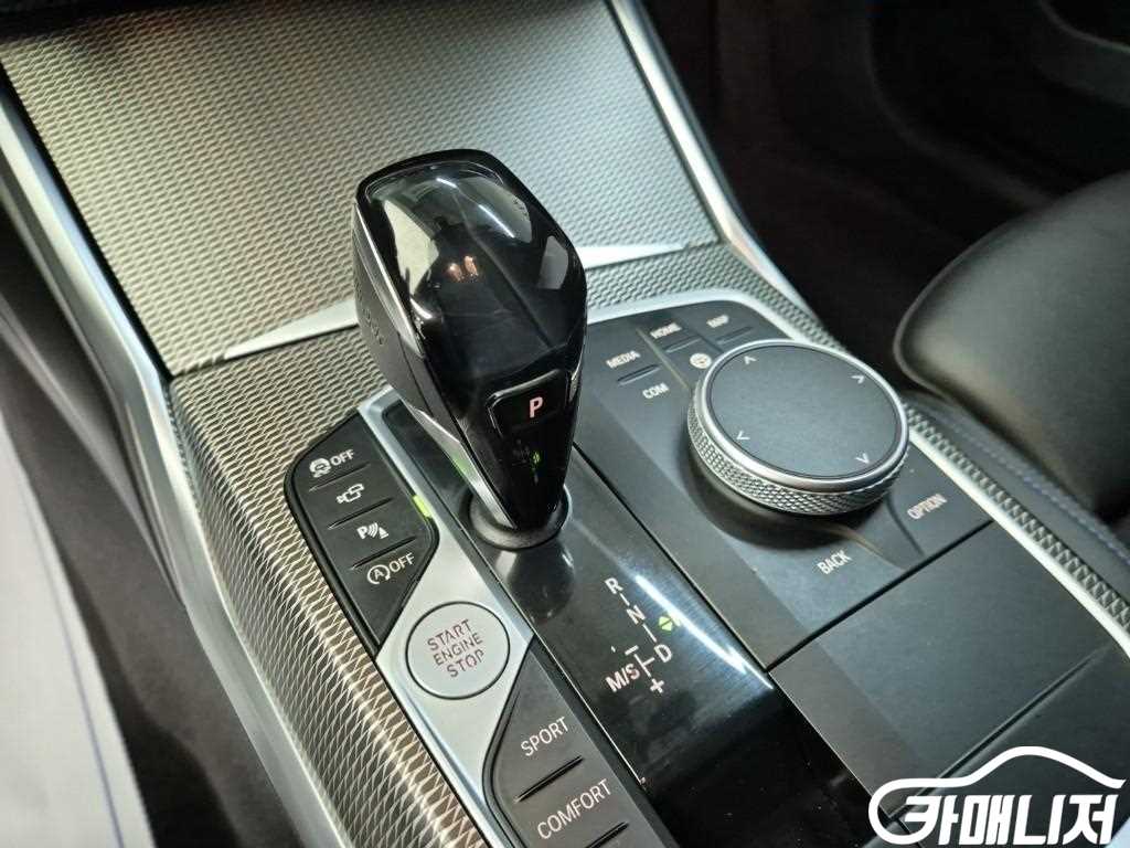 BMW 3시리즈 (G20) 320d M 스포츠 썸네일 8