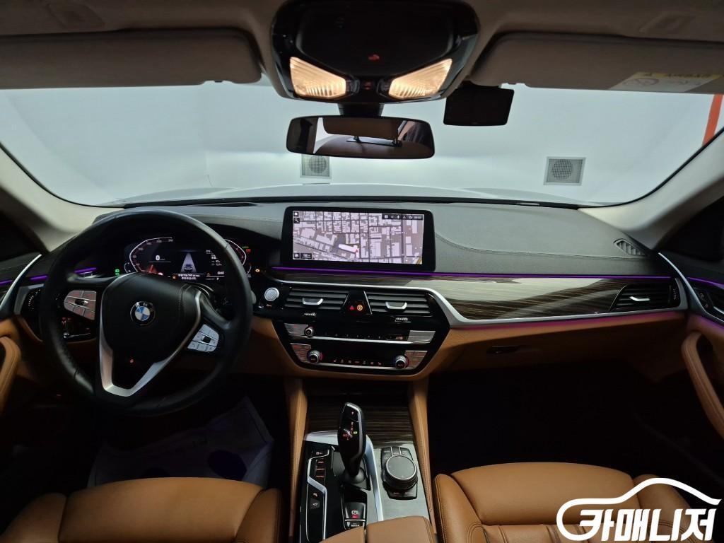 BMW 5시리즈 (G30) 520i 럭셔리 썸네일 7