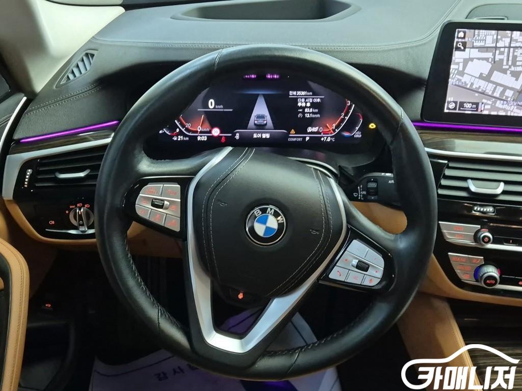 BMW 5시리즈 (G30) 520i 럭셔리 썸네일 9