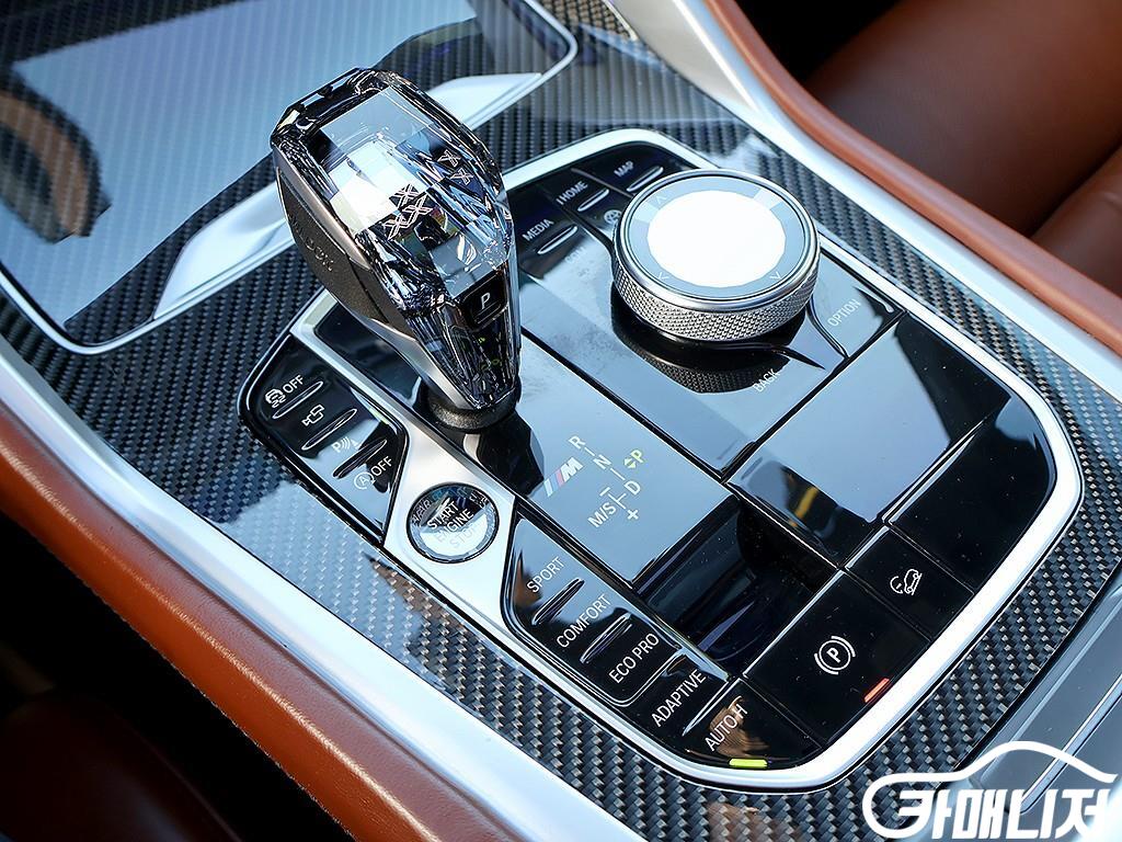 BMW X6 (G06) M50i 썸네일 7