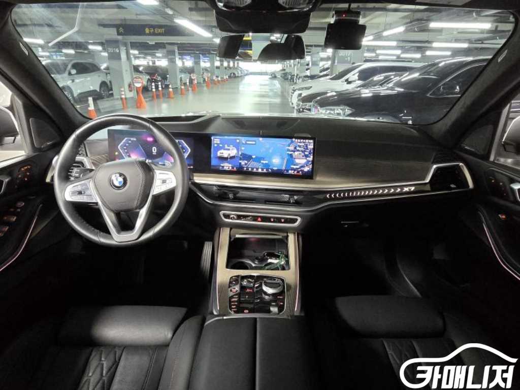 BMW X7 (G07) xDrive 40i 디자인 퓨어 엑셀런스 7인승 썸네일 8