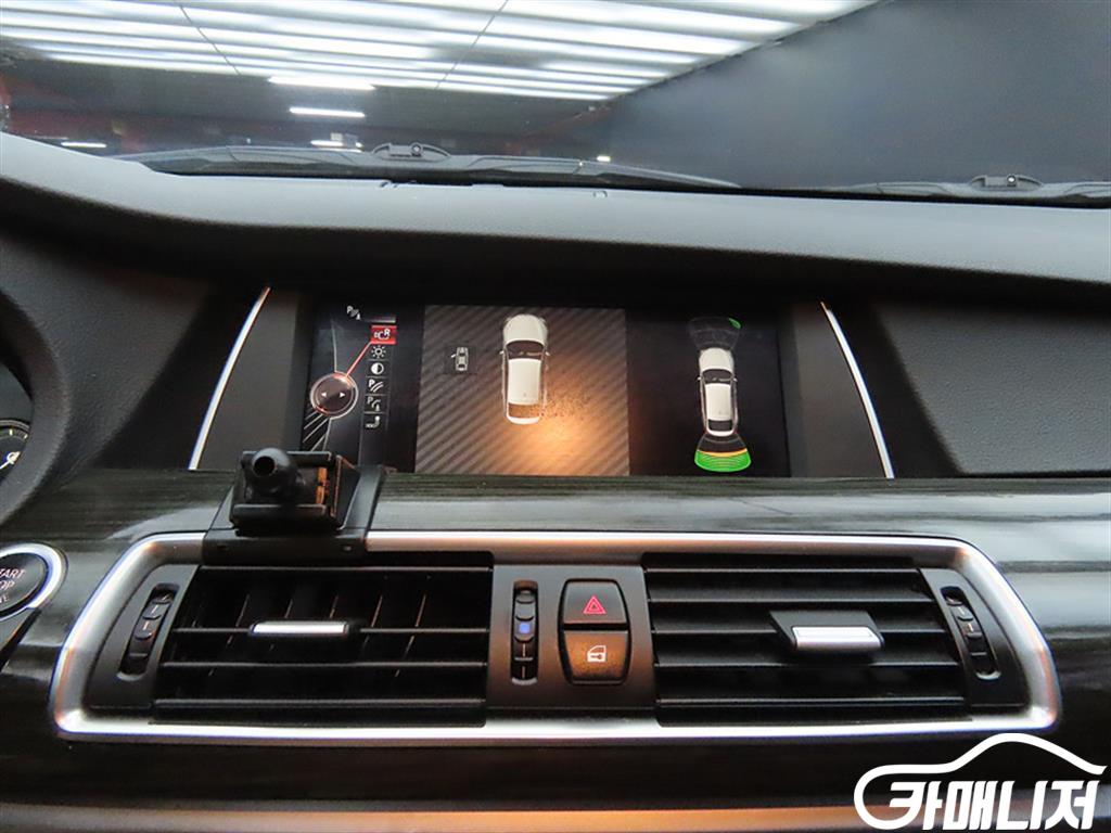 BMW 5시리즈 GT (F07) GT 30d xDRIVE 썸네일 11