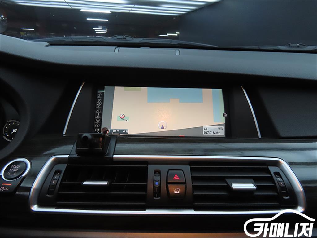 BMW 5시리즈 GT (F07) GT 30d xDRIVE 썸네일 12