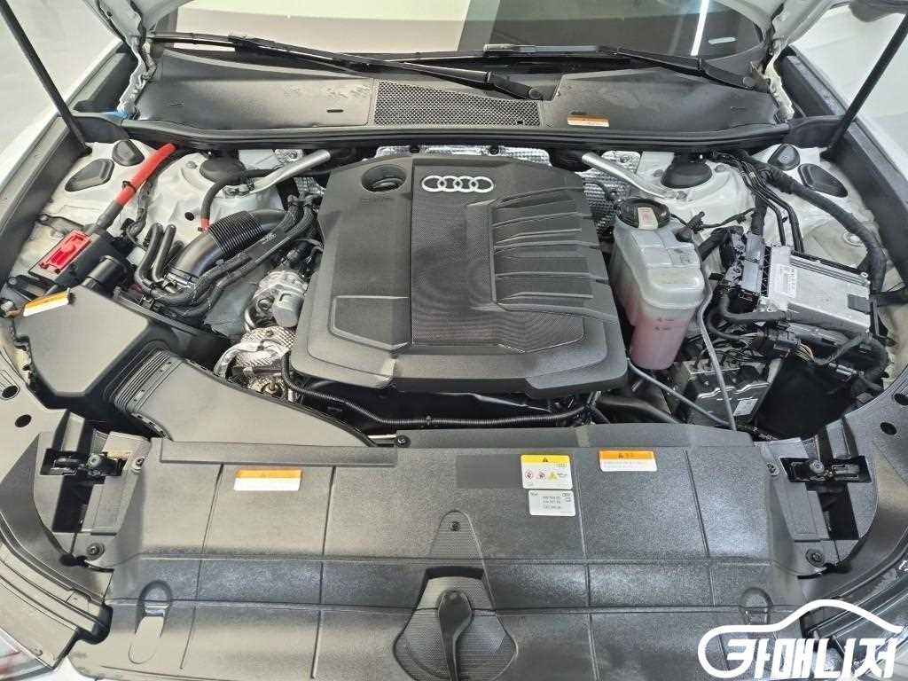 아우디 A6 (C8) 40 TDI 프리미엄 썸네일 5