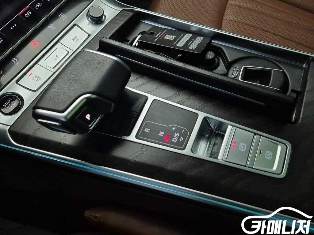 아우디 A6 (C8) 40 TDI 프리미엄 썸네일 8