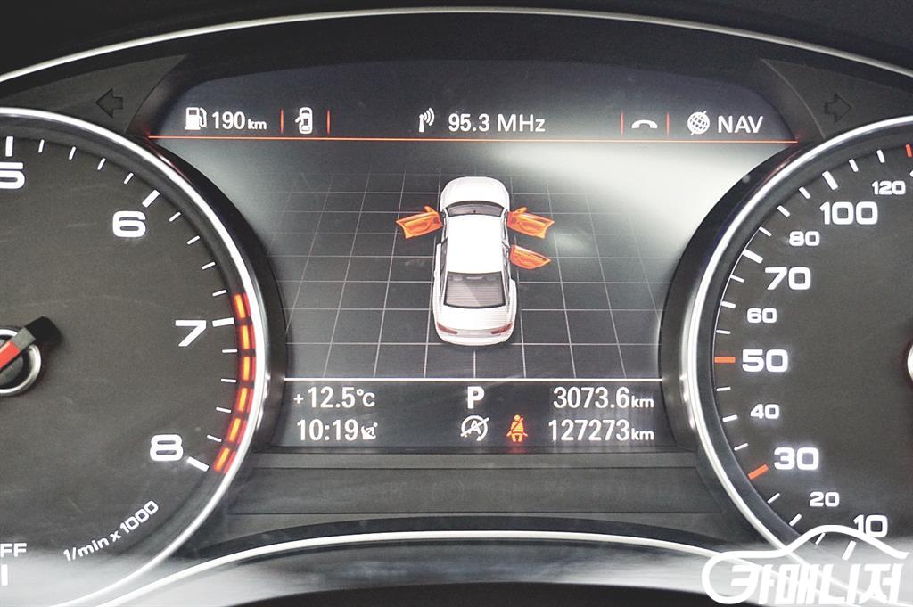 아우디 뉴A6 40 TFSI 콰트로 썸네일 11